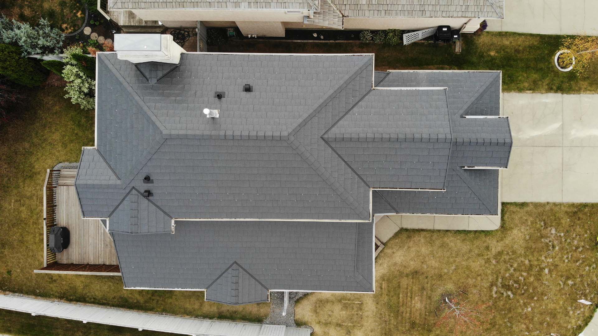 Metal shingles in Edmonton for residential projects