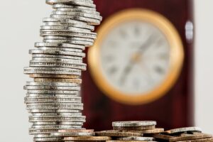 Selective focus of stacked coins